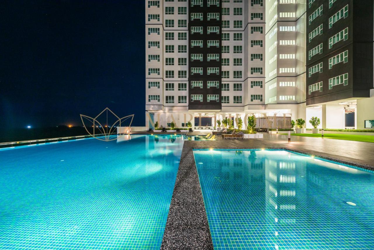 Amber Cove Premier Suites Melaka Kültér fotó
